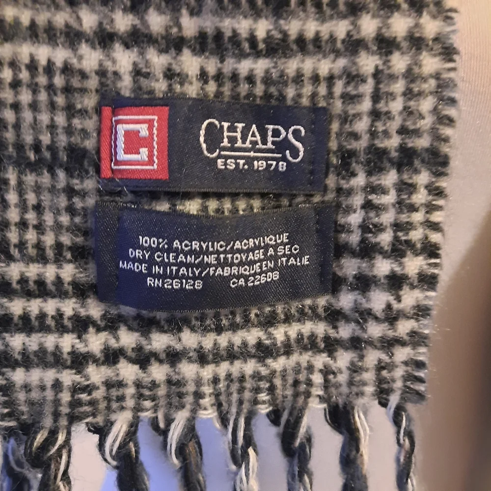 Plaid scarf